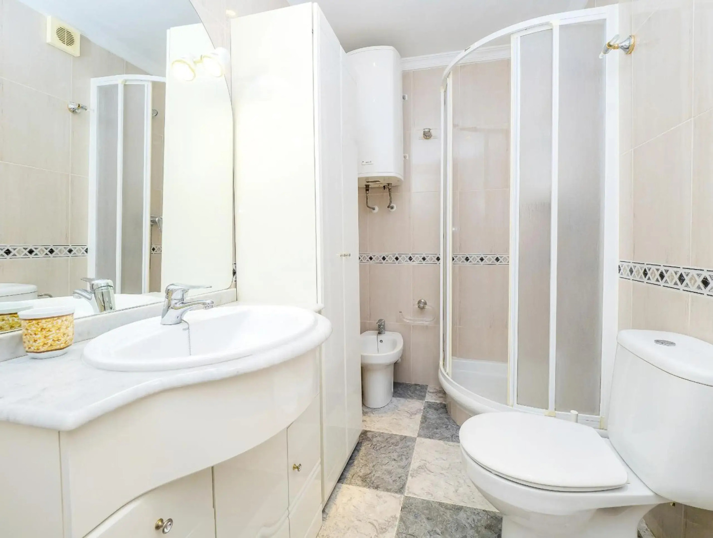 Cubo's Urban Beach Algarrobo