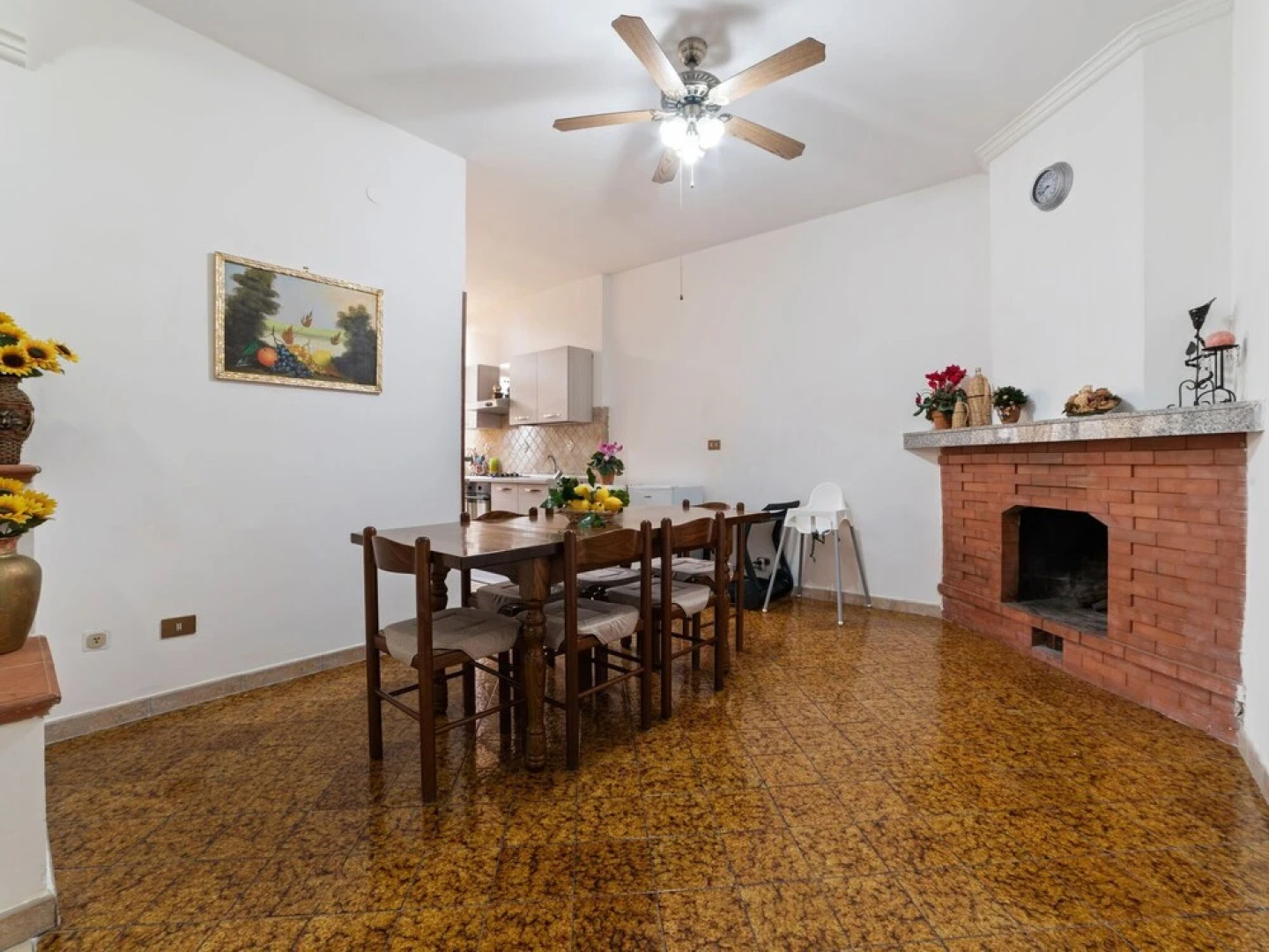 Attractive Apartment in Pimonte With Balcony