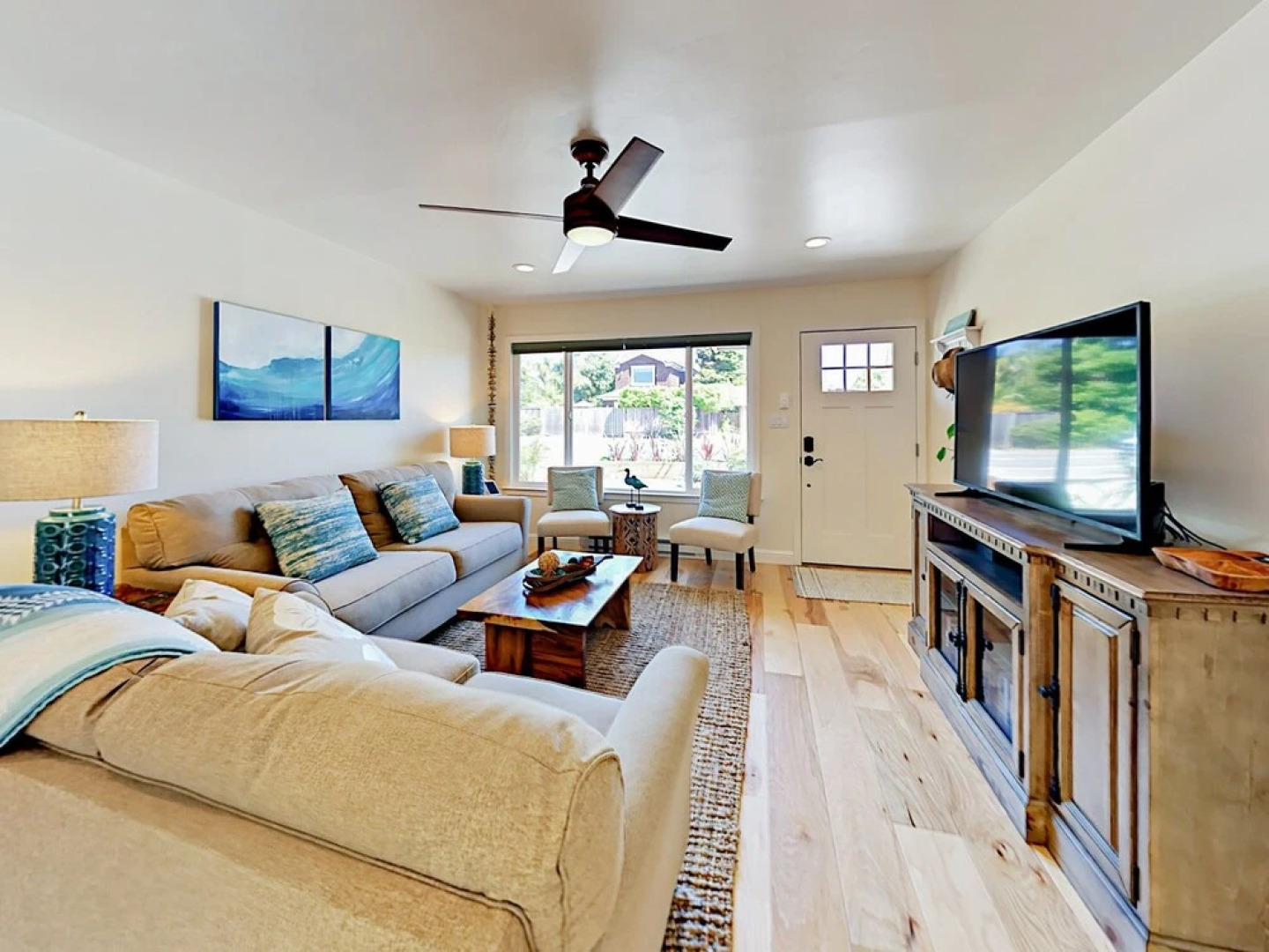 4465 Portola Dr House 3 Bedrooms 1 Bathroom Home