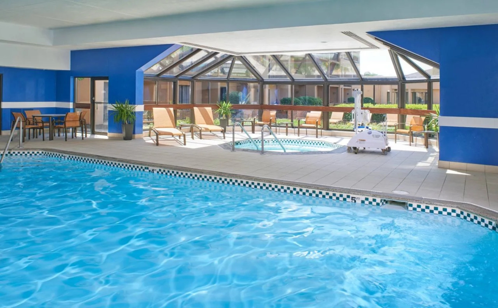 Courtyard by Marriott Detroit Livonia