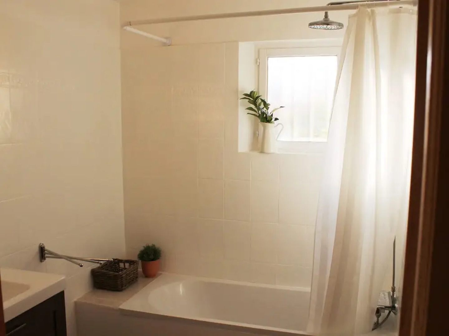 Beautiful Modern Villa With Spacious Pool Within Walking Distance of the Village