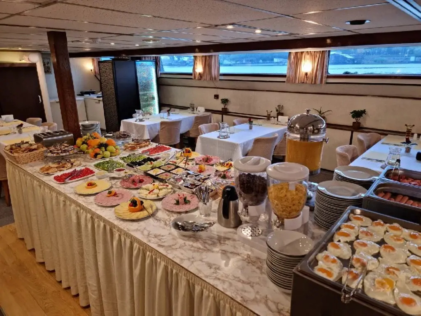 MS DIANA - Nava de croaziera pe Dunare