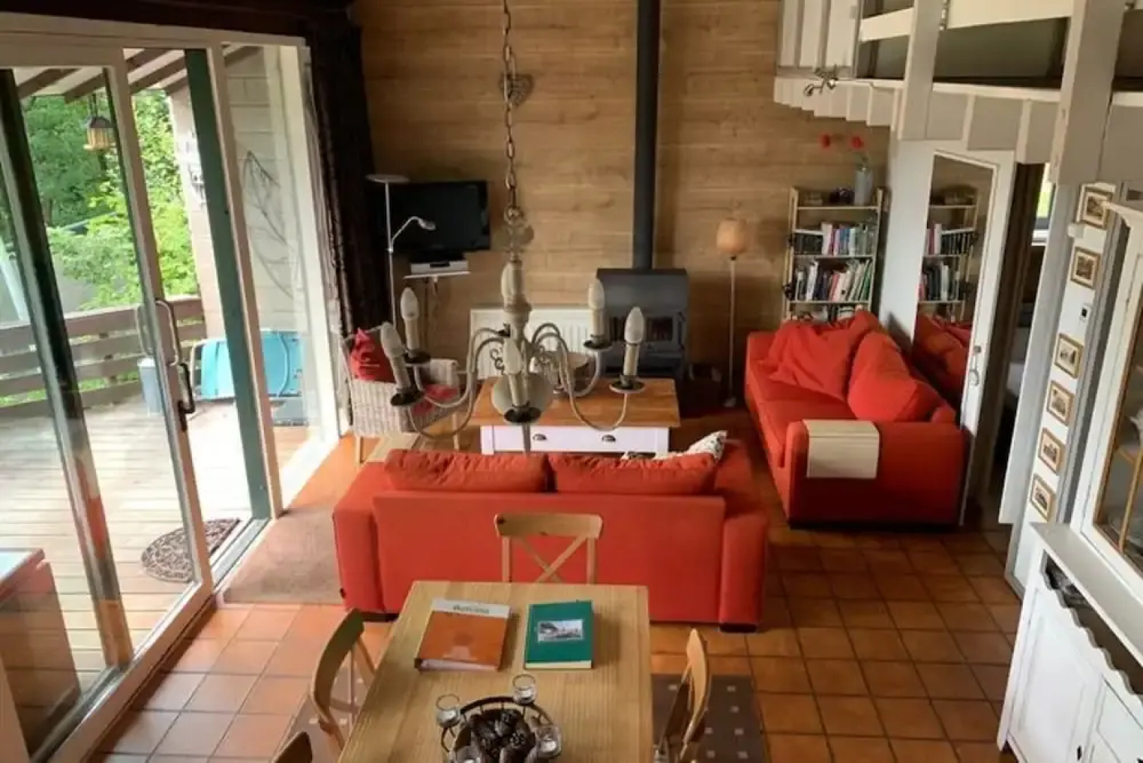 Bungalow With View Near Coo