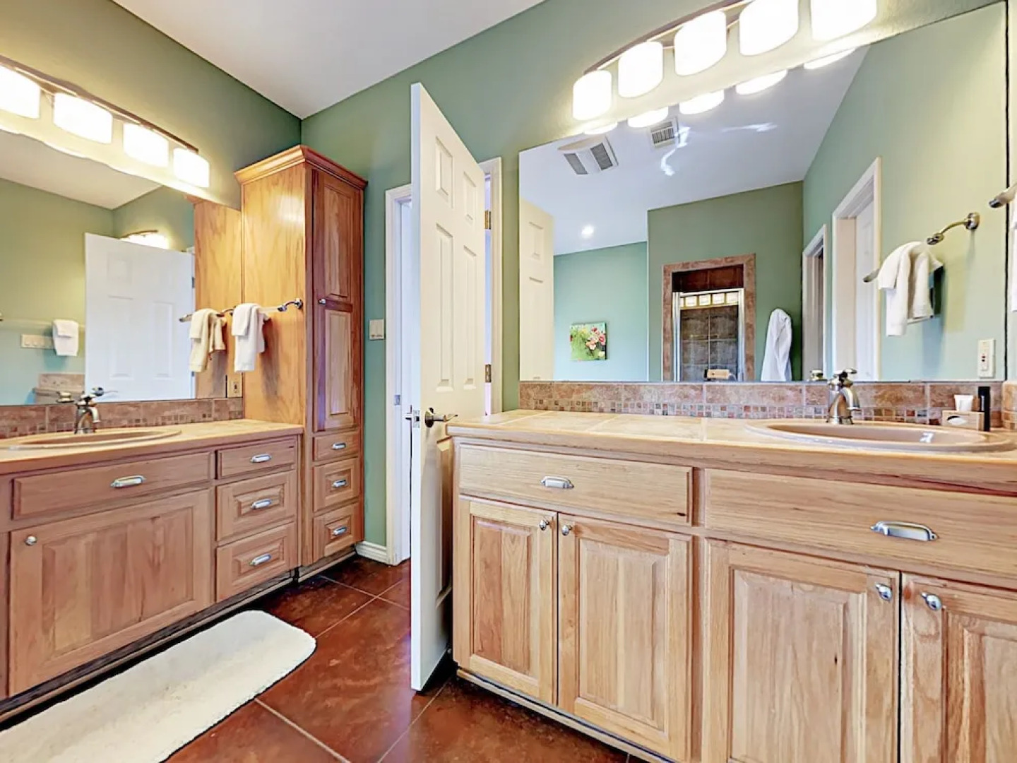 206 Vista Hermosa Home - 3 Br home by RedAwning