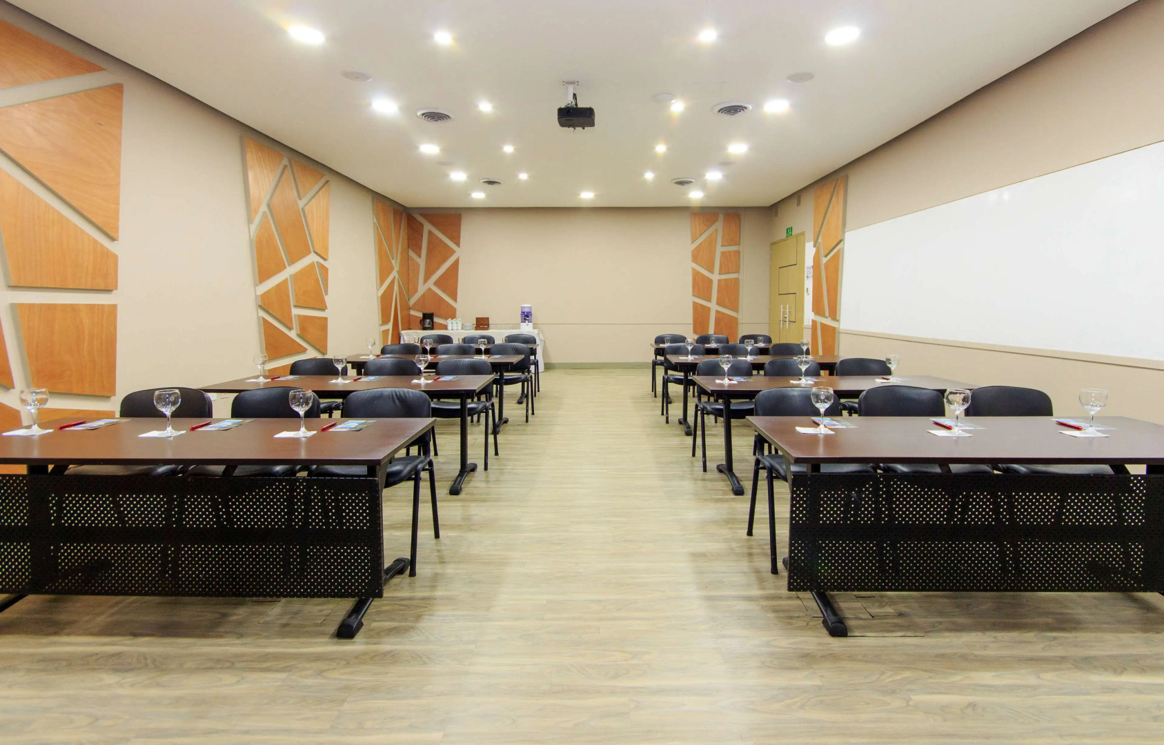 Hotel Factory Green Bogotá Occidente Calle 80