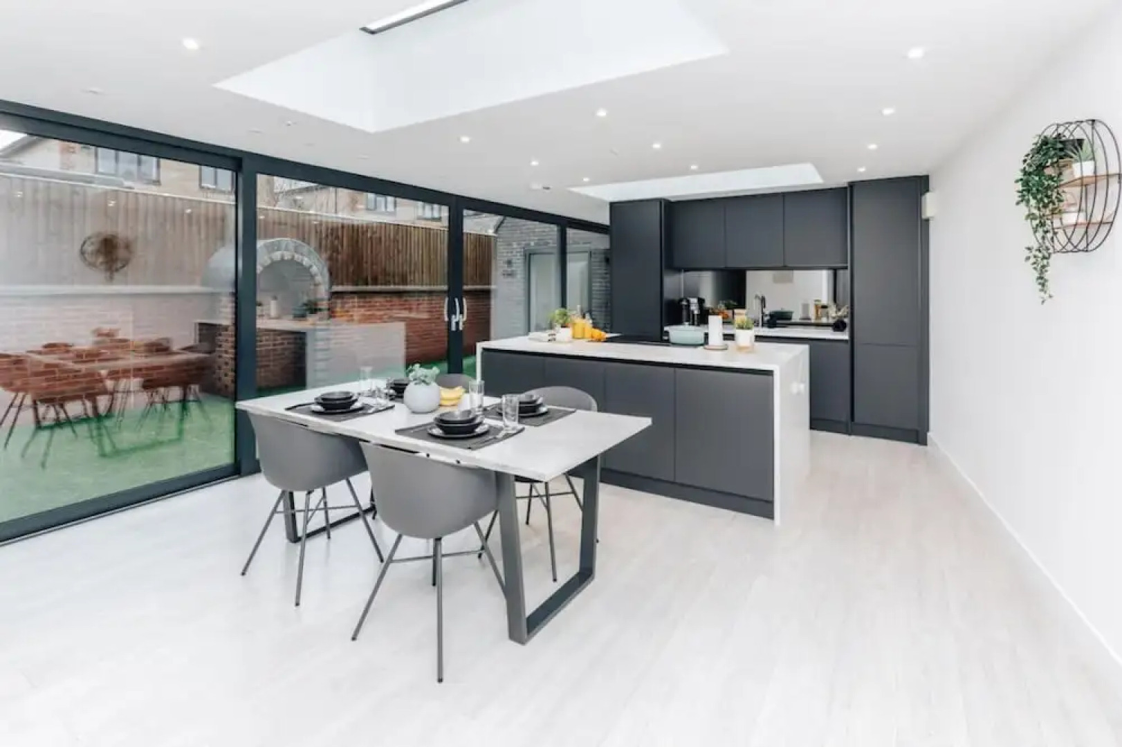 The Glass House in Crowmarsh Gifford