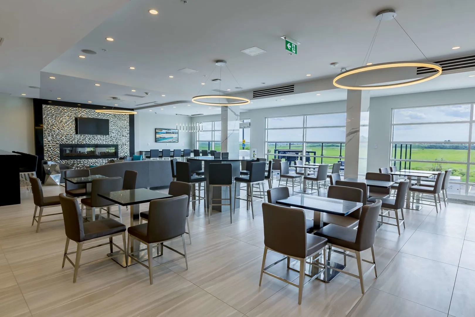 Executive Residency by Best Western Calgary City View North