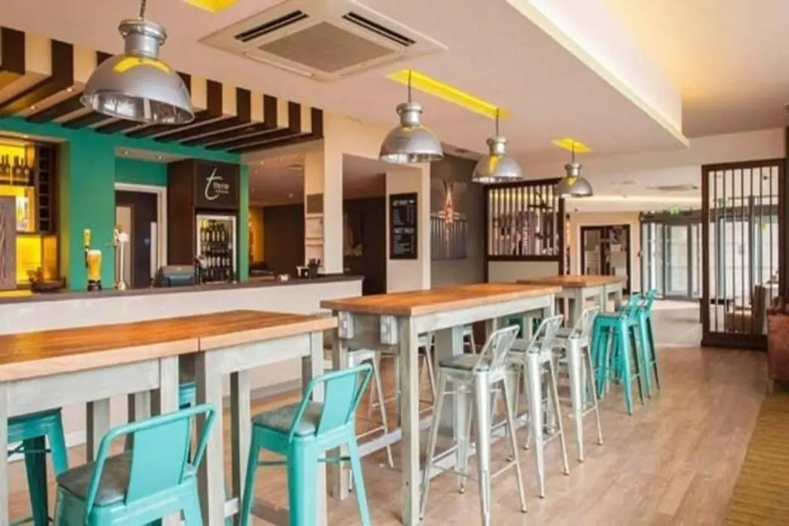 Premier Inn Luton Town Centre