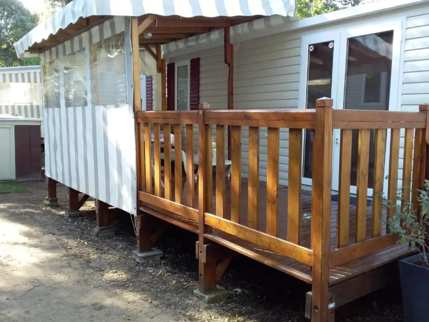 Mobil home 6-8 places St brėvin les pins 44