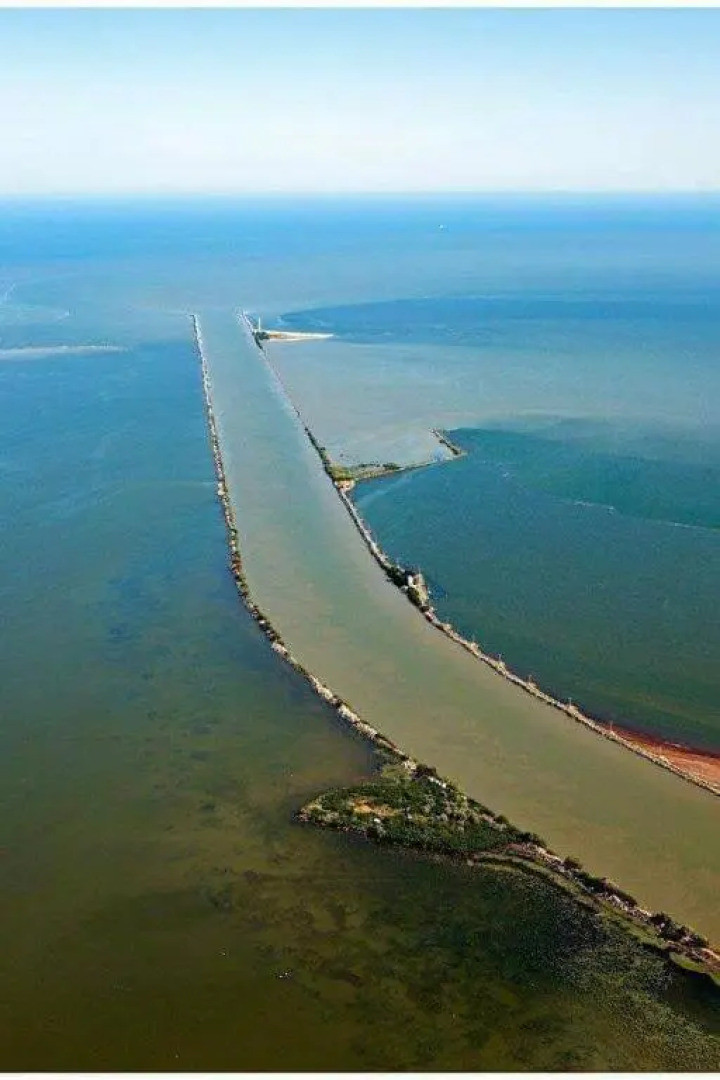 apartament 2 camere semidecomandat "LA GICU"