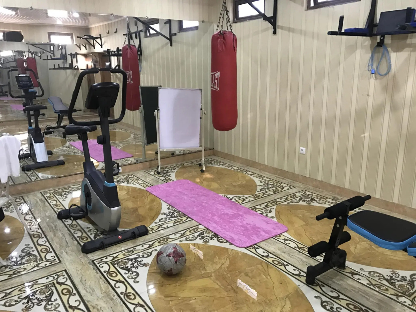 Отель Hon Saroy