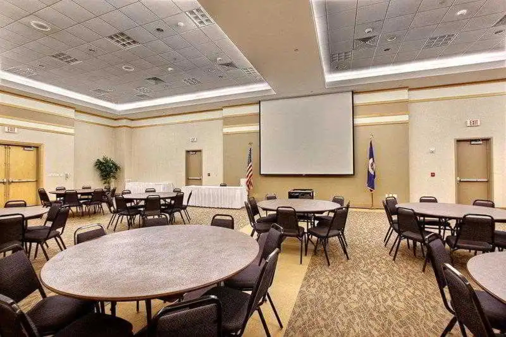 Country Inn & Suites By Carlson, Fergus Falls, Mn