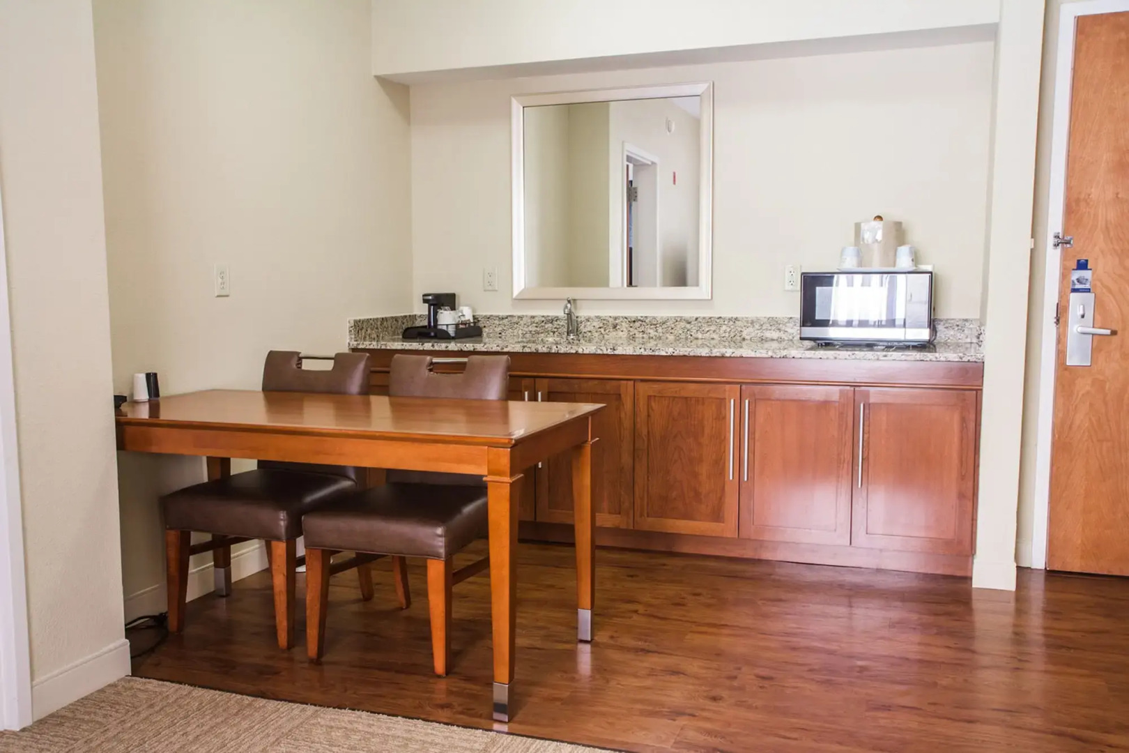 Hampton Inn Charleston - Daniel Island