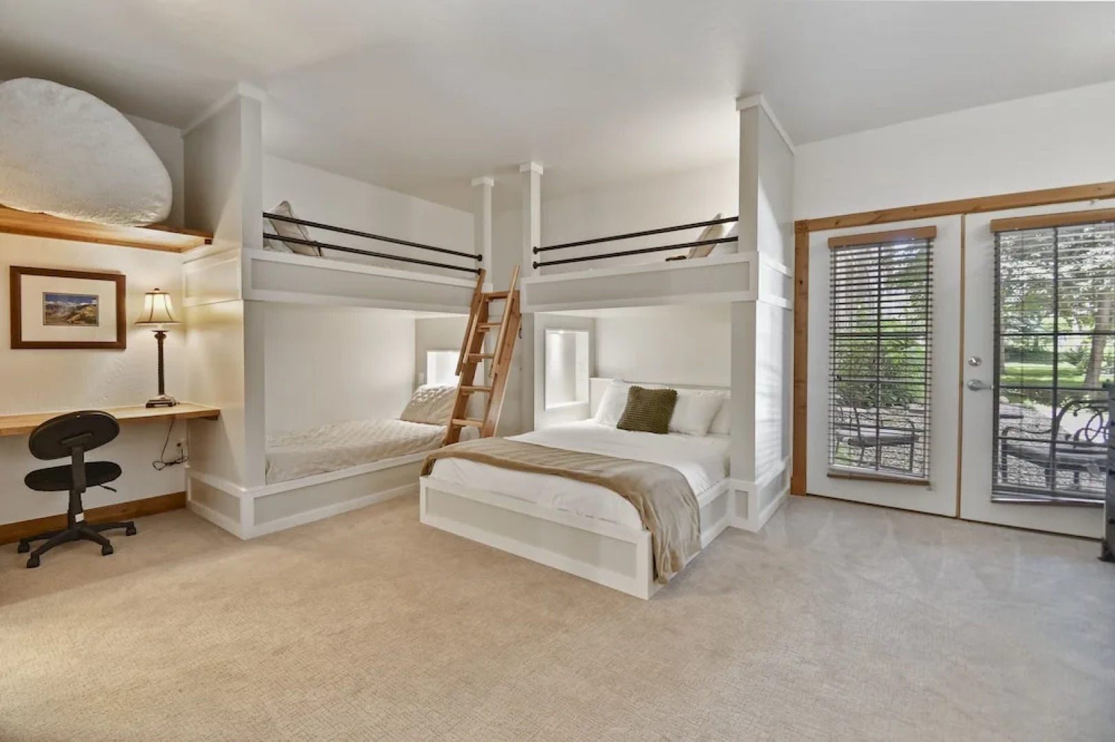 Family Getaway~pool, Tubing, Skiing, & Ice Castles Villa 1002 1 Bedroom Villa by RedAwning