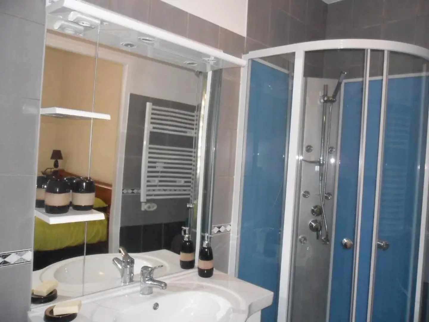 A la Grenouille du Jura - Chambres d'Hôtes de Charme Oyonnax Nantua