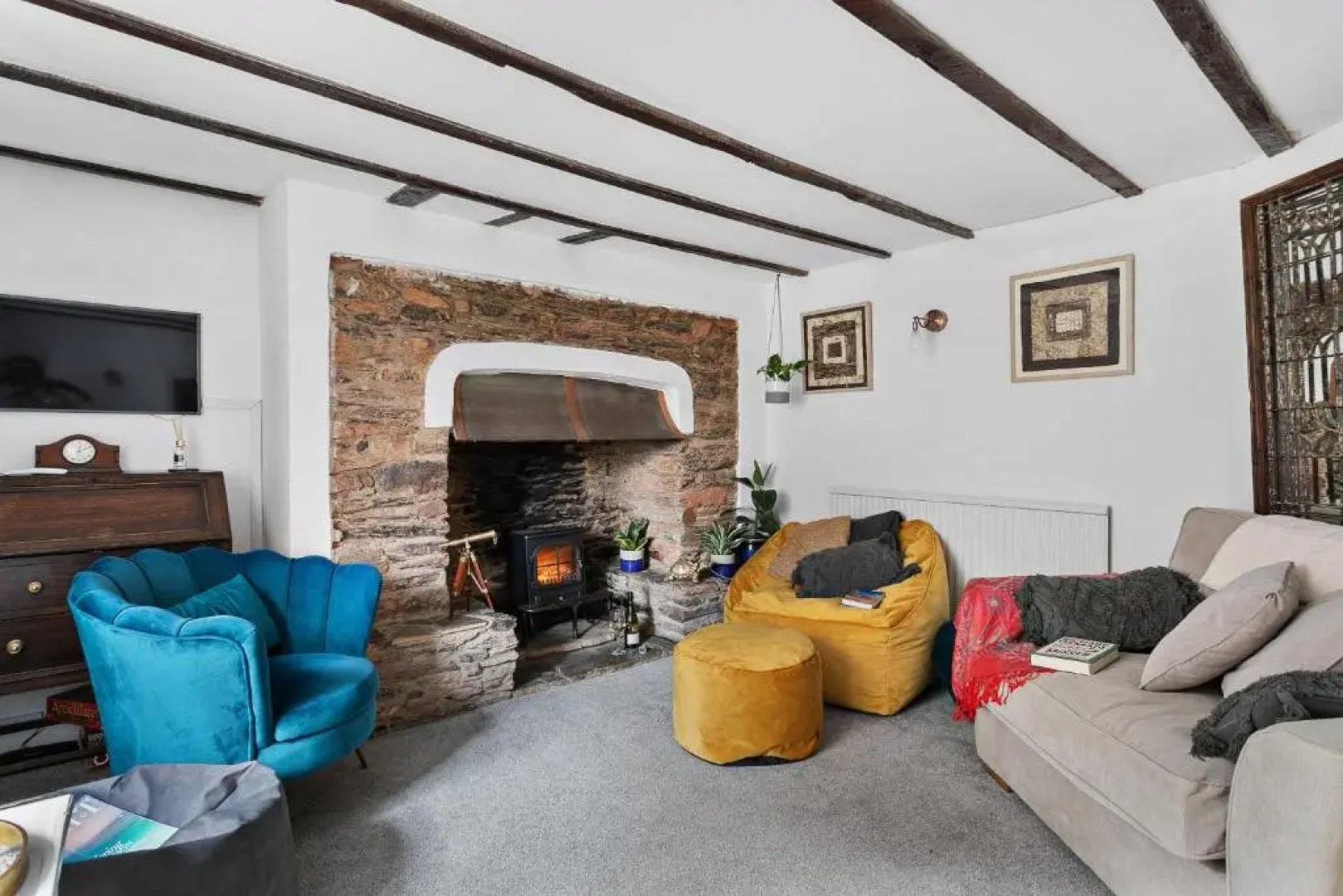 Fourways - Stylish 3-storey Townhouse With Gardens