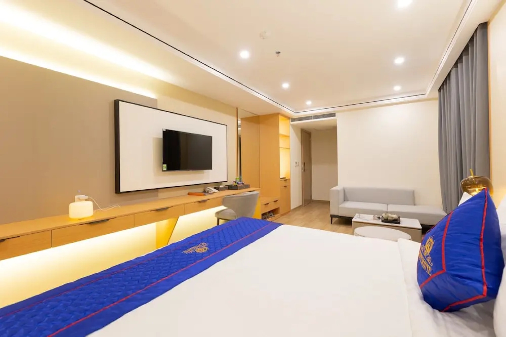 Sunshine Apartment Hotel