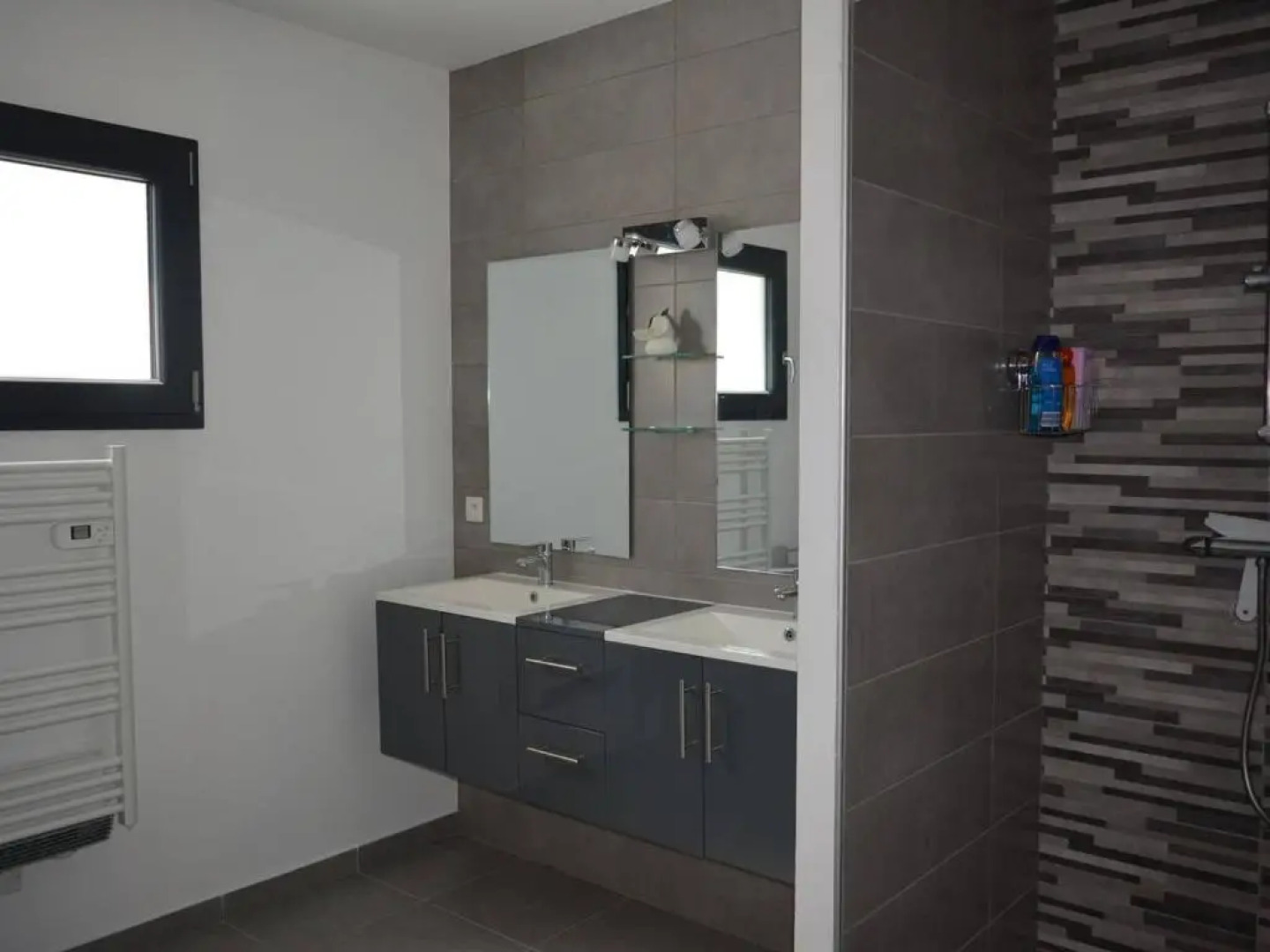 Maison Ruoms, 4 Pièces, 6 Personnes - Fr-1-382-96