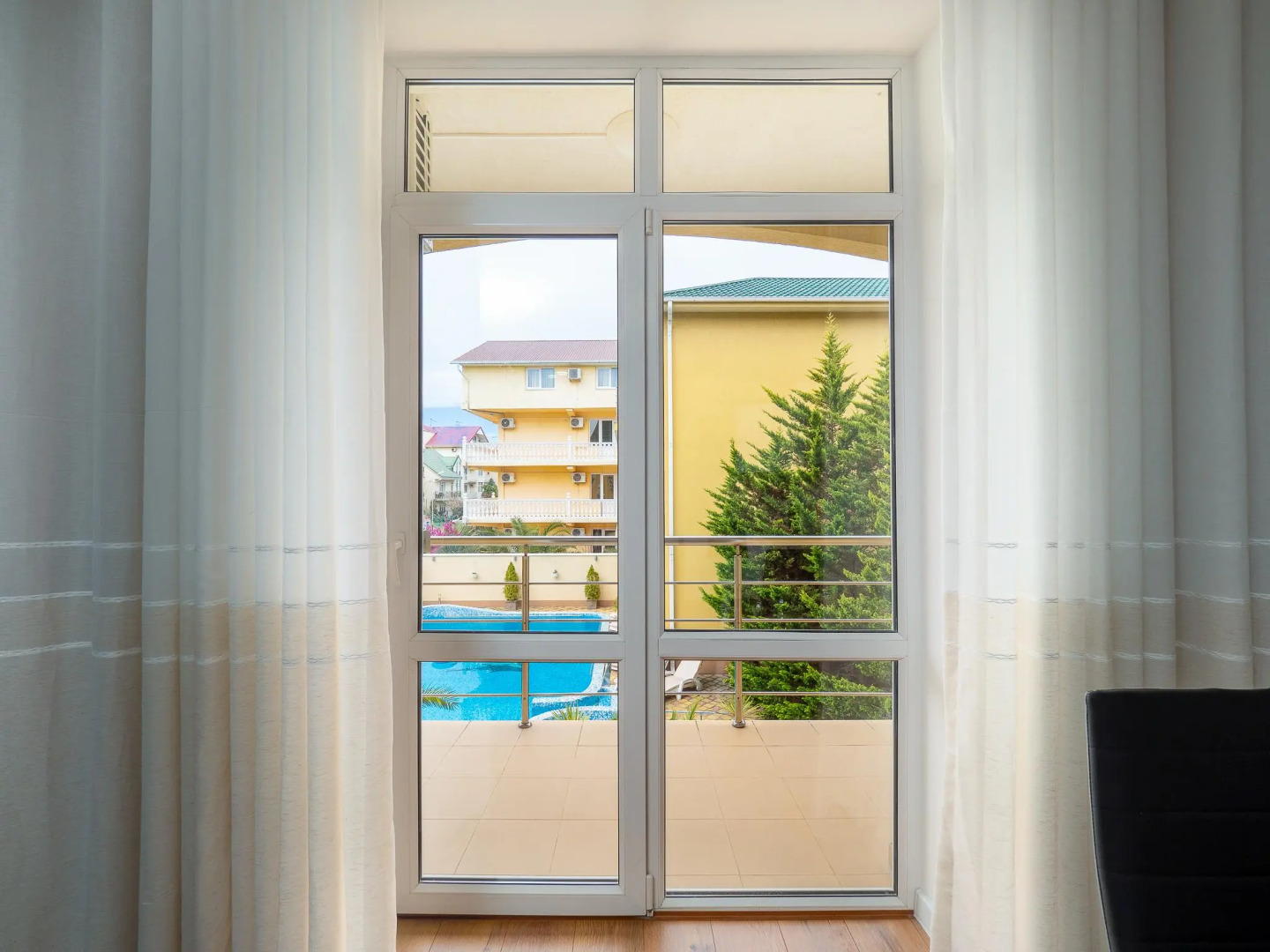 Апартаменты на улице Южных Культур 7