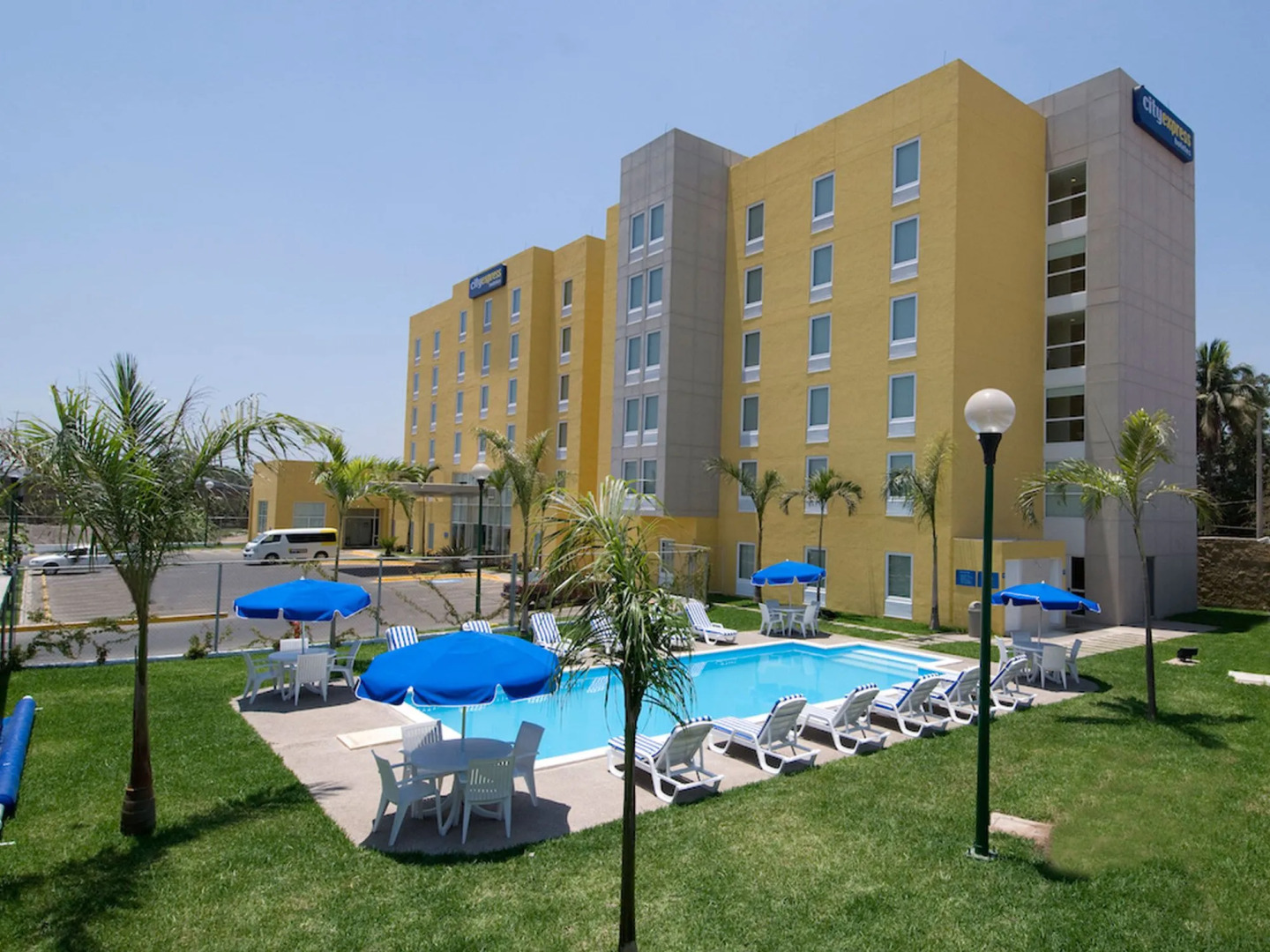 City Express by Marriott Lazaro Cardenas