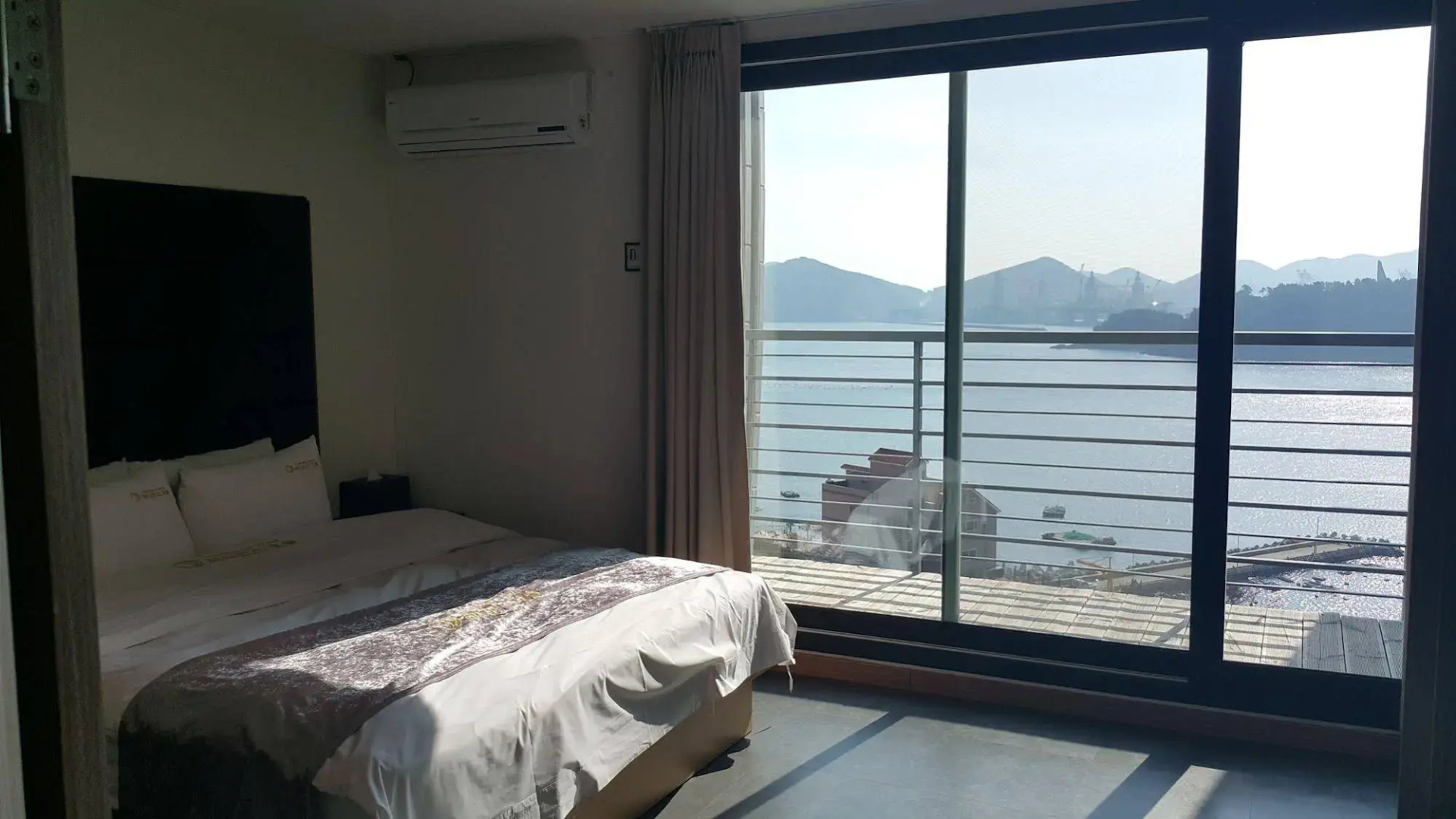 Radiance Tourist Hotel