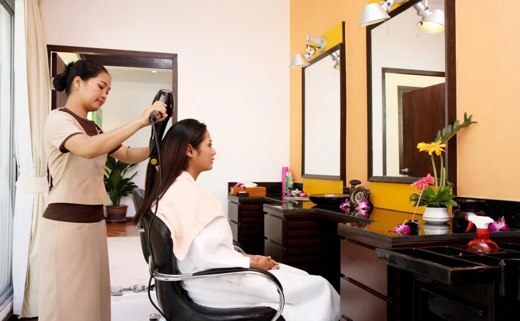 All Seasons Naiharn Phuket