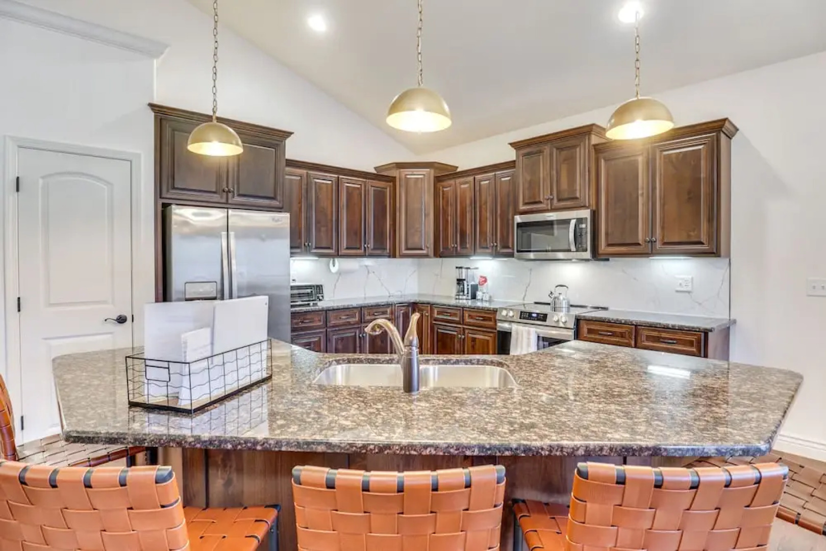 Golf-course View Resort Home in Lake of the Ozarks