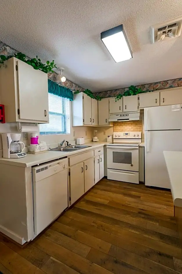 Crown Resorts at Lake Tansi