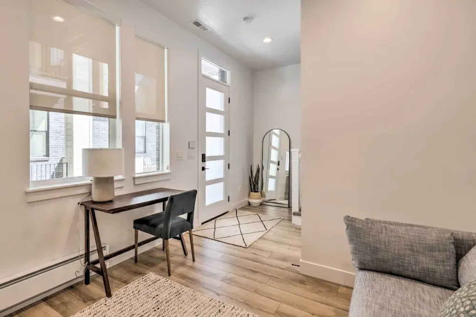 Modern-chic Provo Townhome 1 Mi to BYU Campus
