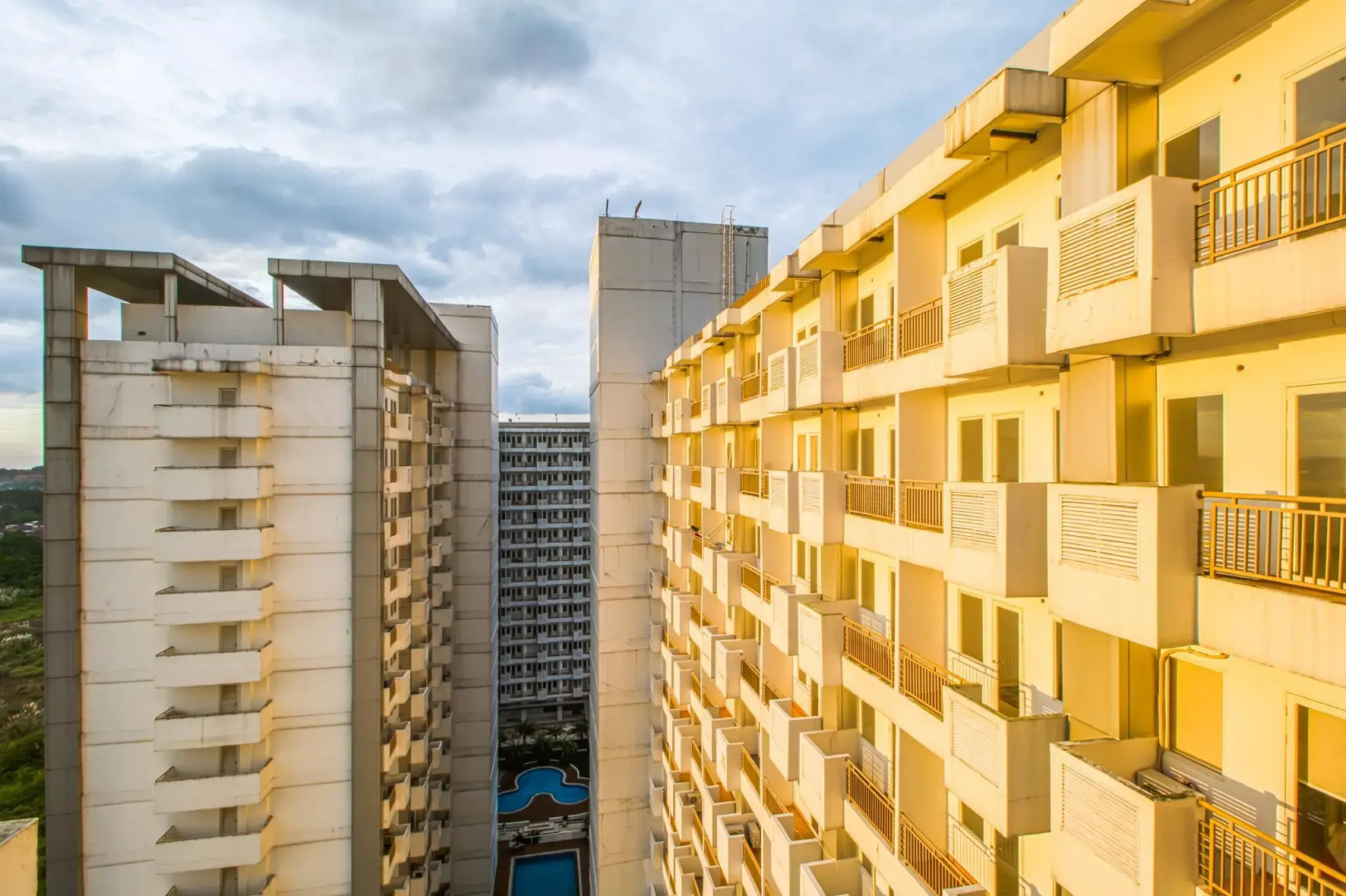 RedDoorz Apartment @ Sentul Tower