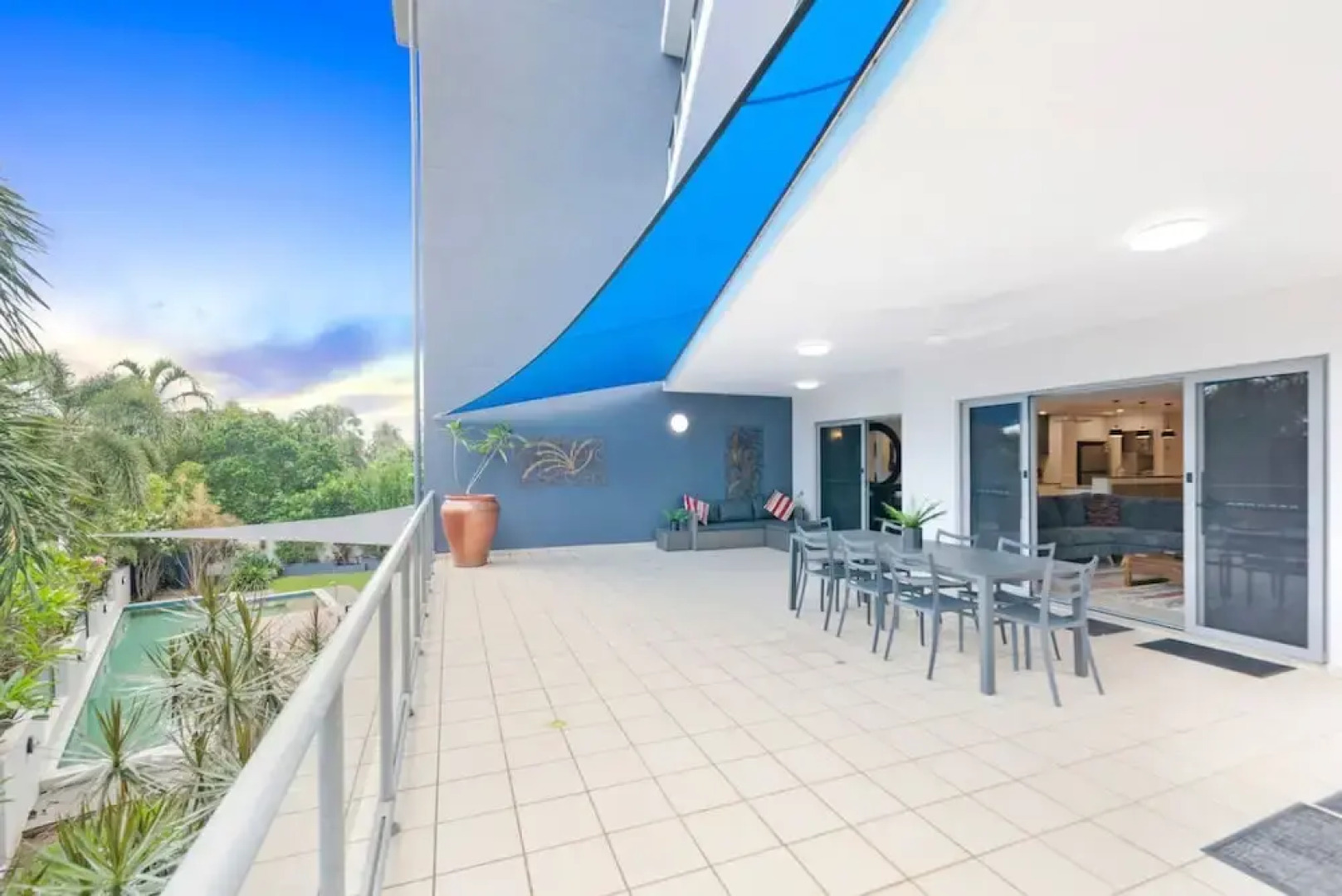 Zen Saltwater Retreat Balcony Pool Seaview