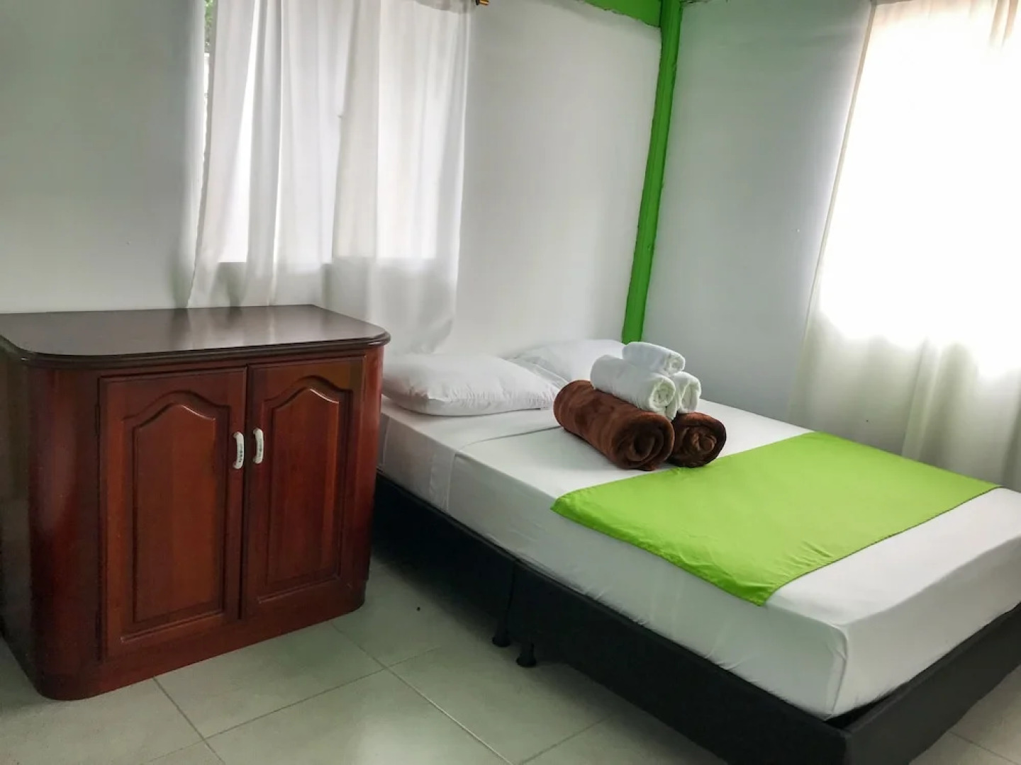 Room-room With 1 Double bed and 2 Single
