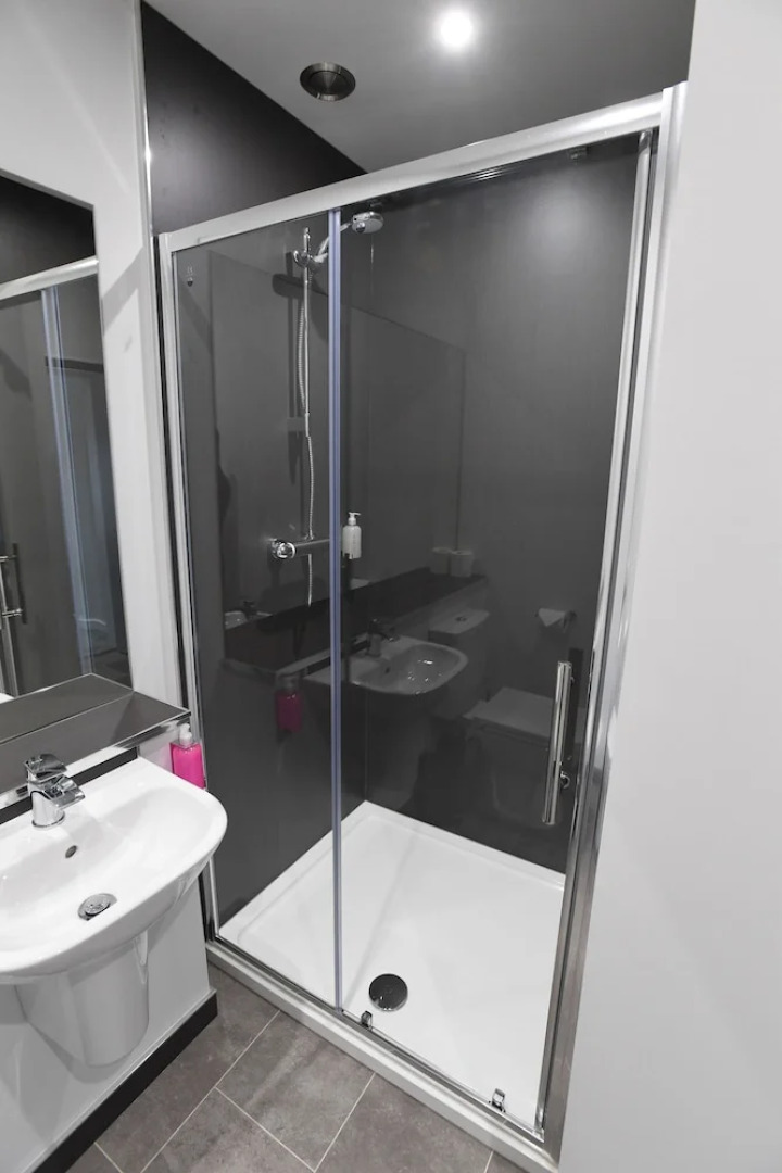 Rooms at the Railway