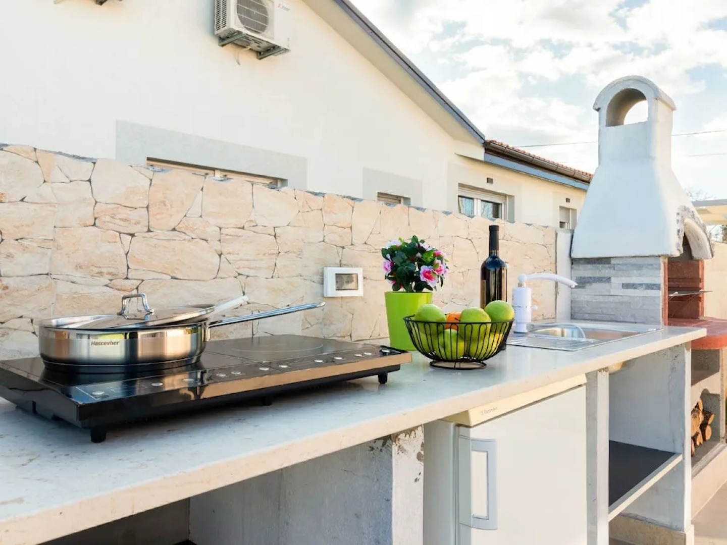 Serene Holiday Home in Novigrad with Private Pool