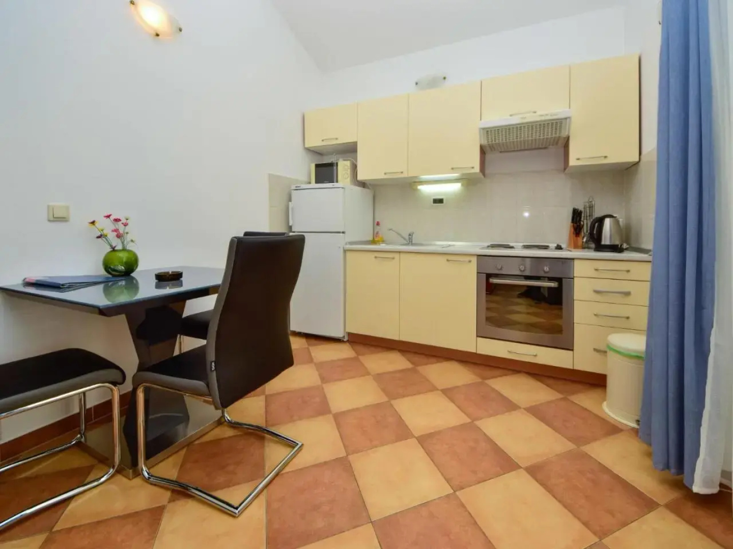 Apartment Mare-4 by Interhome