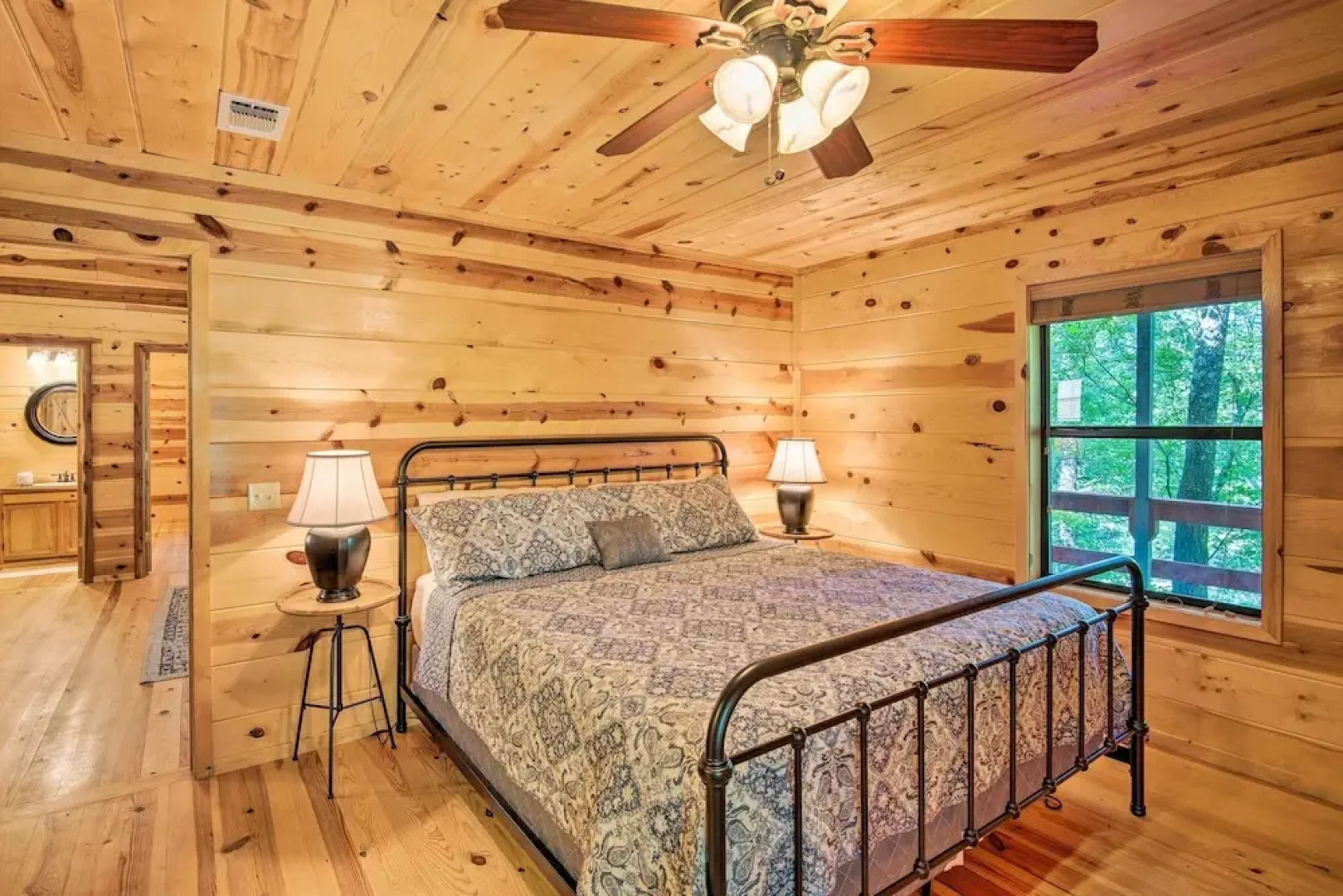 Quiet Mountain Fork River Cabin w/ Water-view Deck