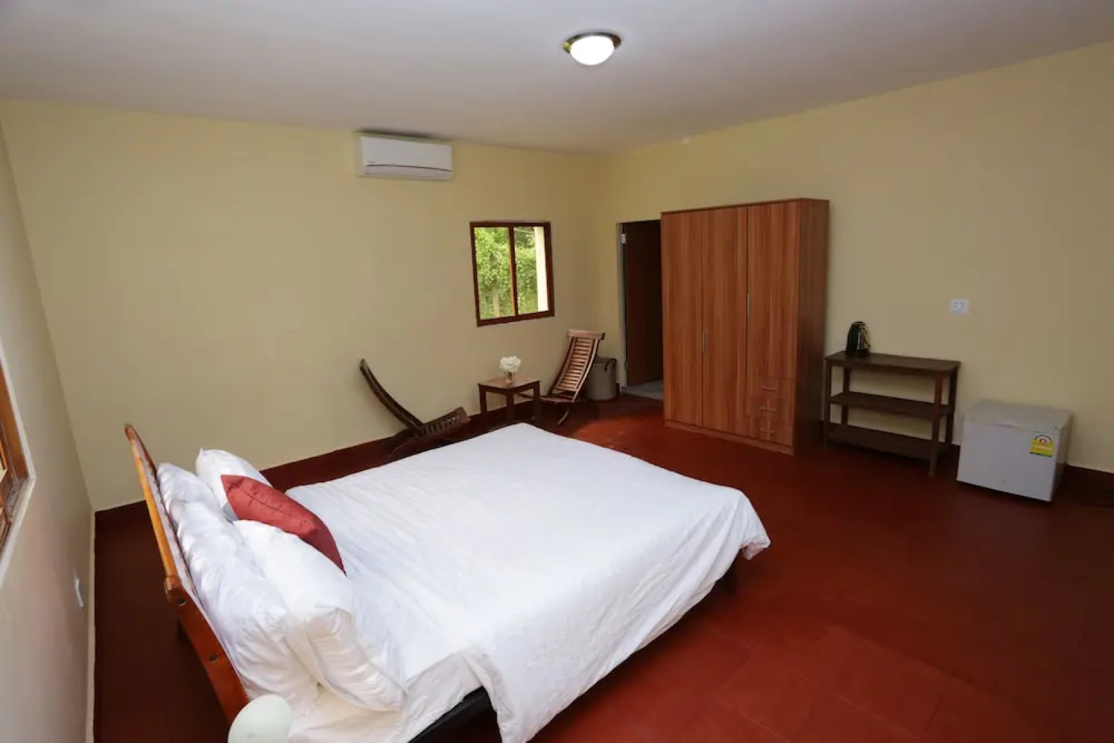 Green Orange Bungalows