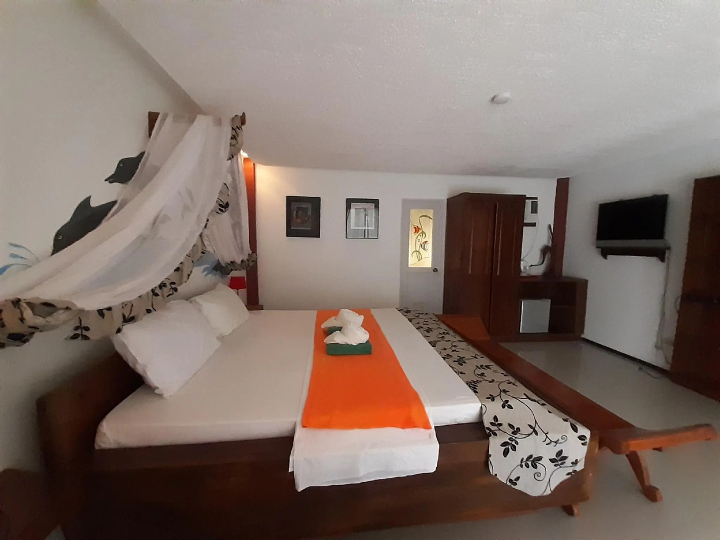 Cooper's Beach Resort