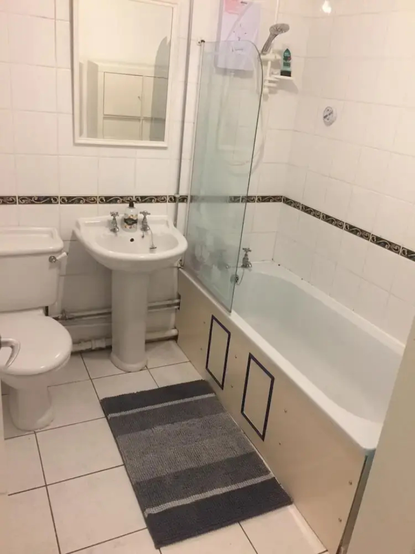 NEW Cosy 1BD Flat in the Heart of Llandough -wales