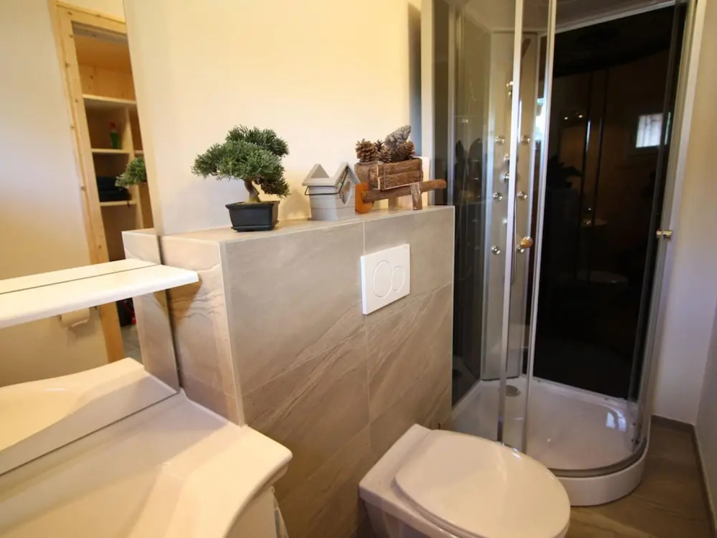 Wooden Chalet in Hohentauern With Sauna