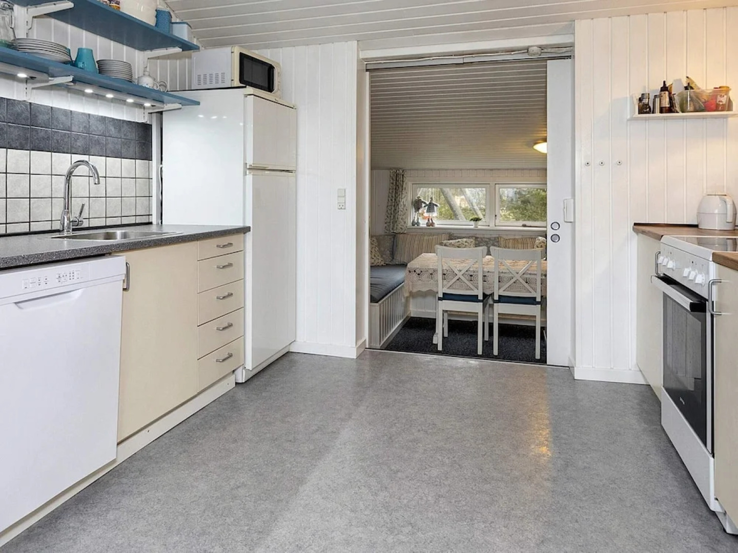 Exquisite Holiday Home in Løgstør near Sea