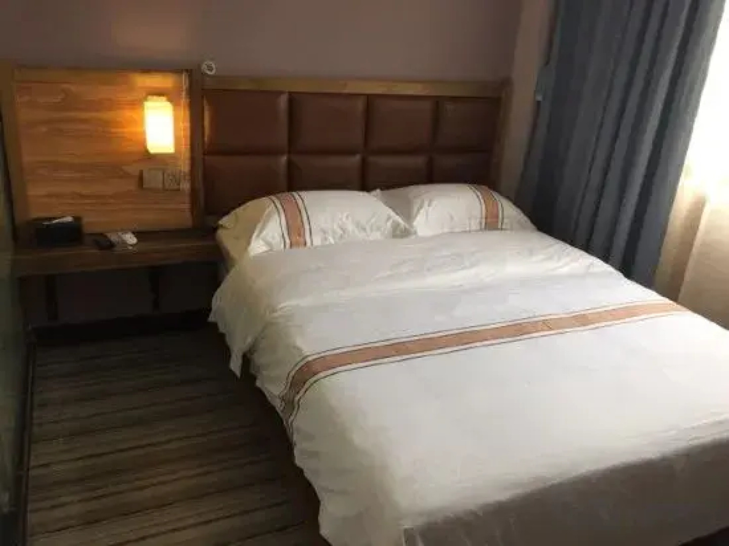 Aiwu Inn Daxin County Detian Waterfall