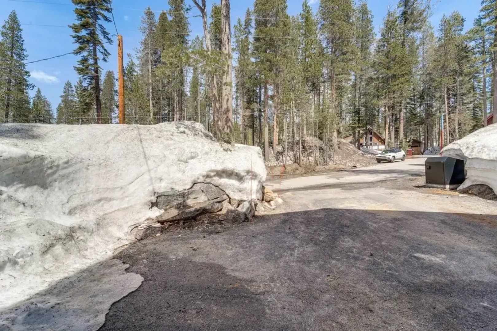 Luxe Soda Springs Cabin: Hot Tub, Forest-view Deck