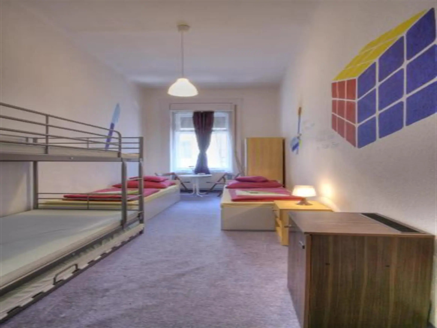 Opera Guesthouse & apartments