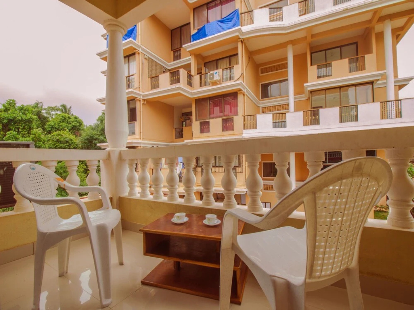 OYO 15536 HOME Elegant 2BHK Mapusa