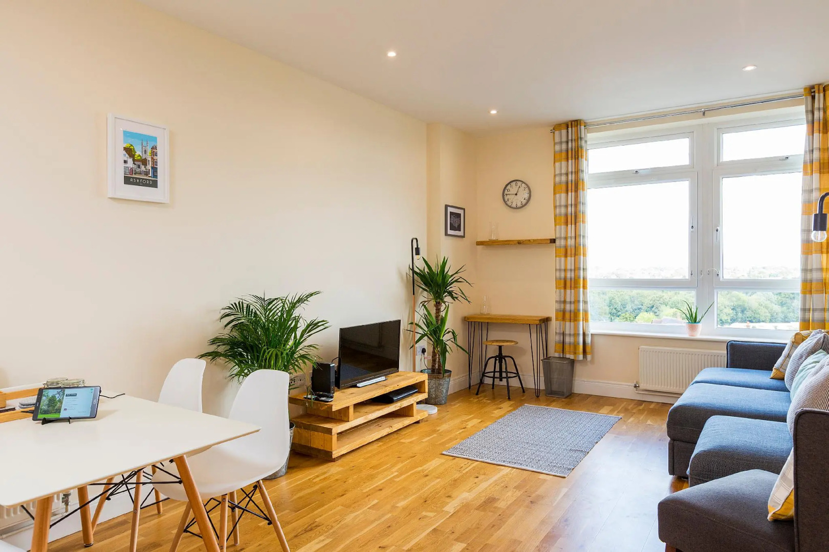 Pure Panorama Apartments