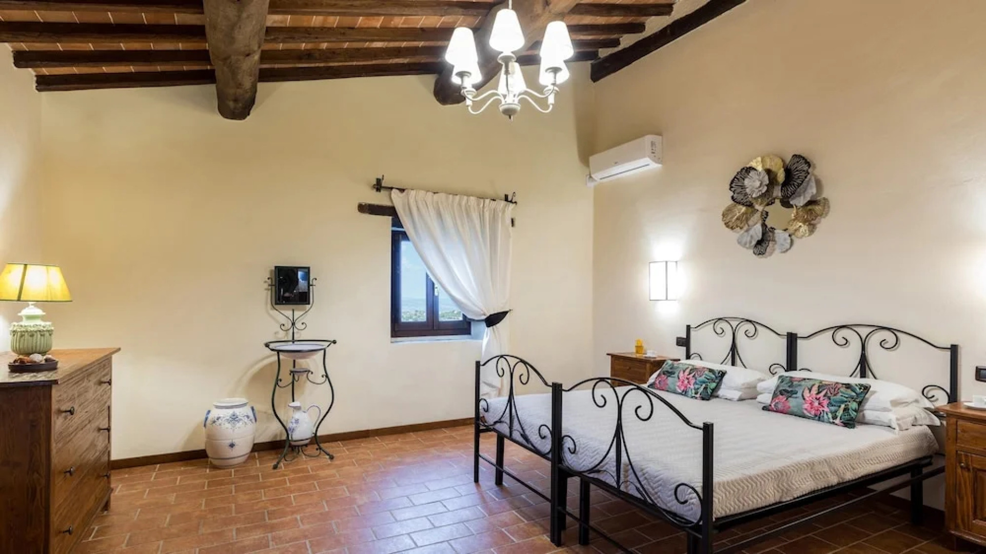 Villa Le Tornaie 14 Emma Villas