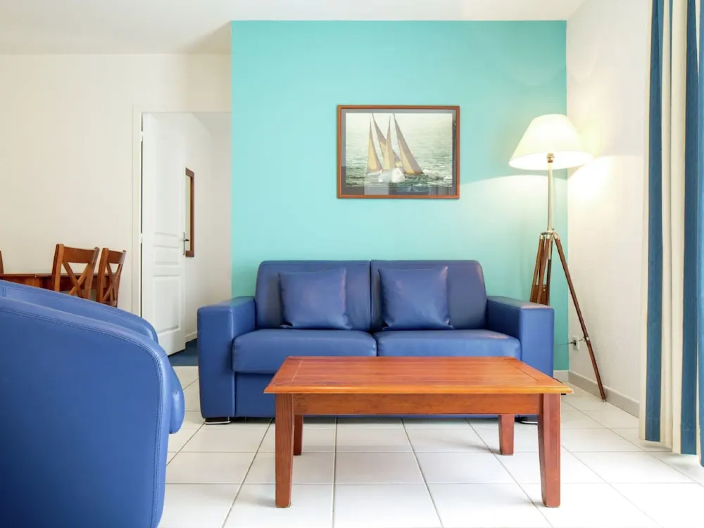 Marine Apartment With Dishwasher in Harbor Town