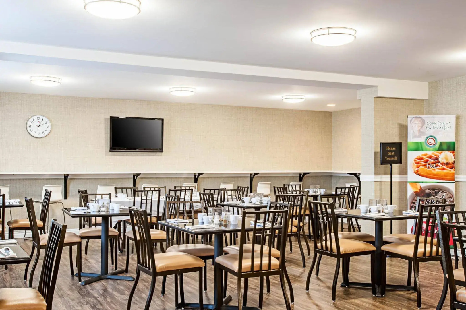 Quality Inn & Suites Kenedy - Karnes City