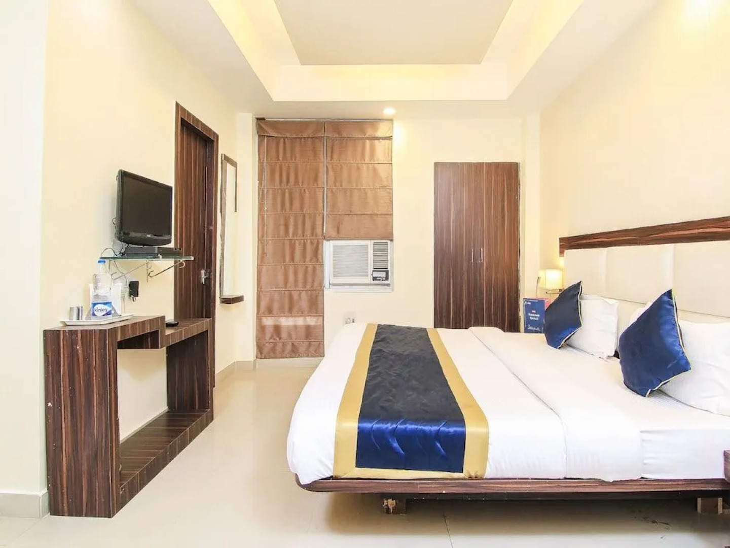 OYO 2032 Hotel Exotica